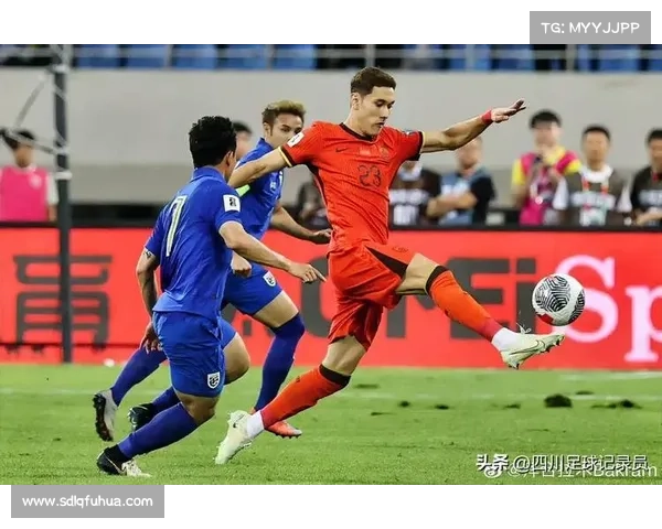 成都蓉城引援策略全解析：稳步推进与深度挖掘相结合的转会之道